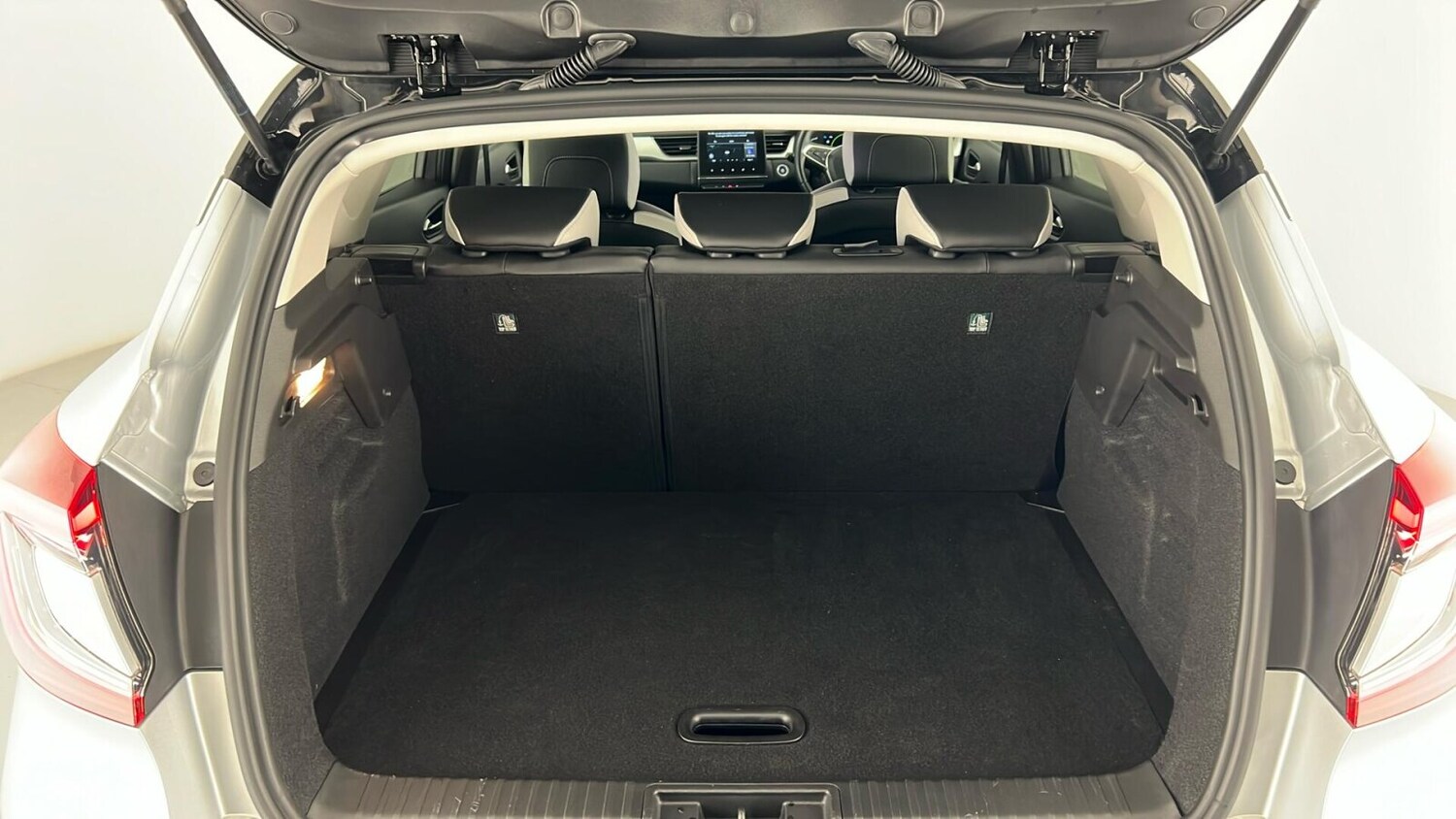 Used Renault Captur 2023 for sale - 76140056: Photo 21