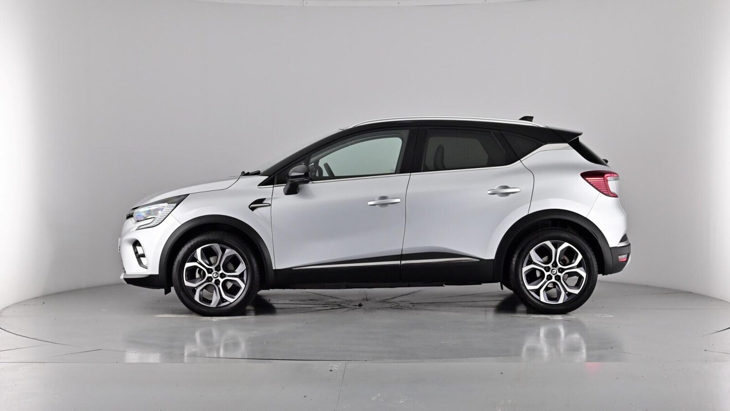 Used Renault Captur 2023 for sale - 76140056: Photo 58