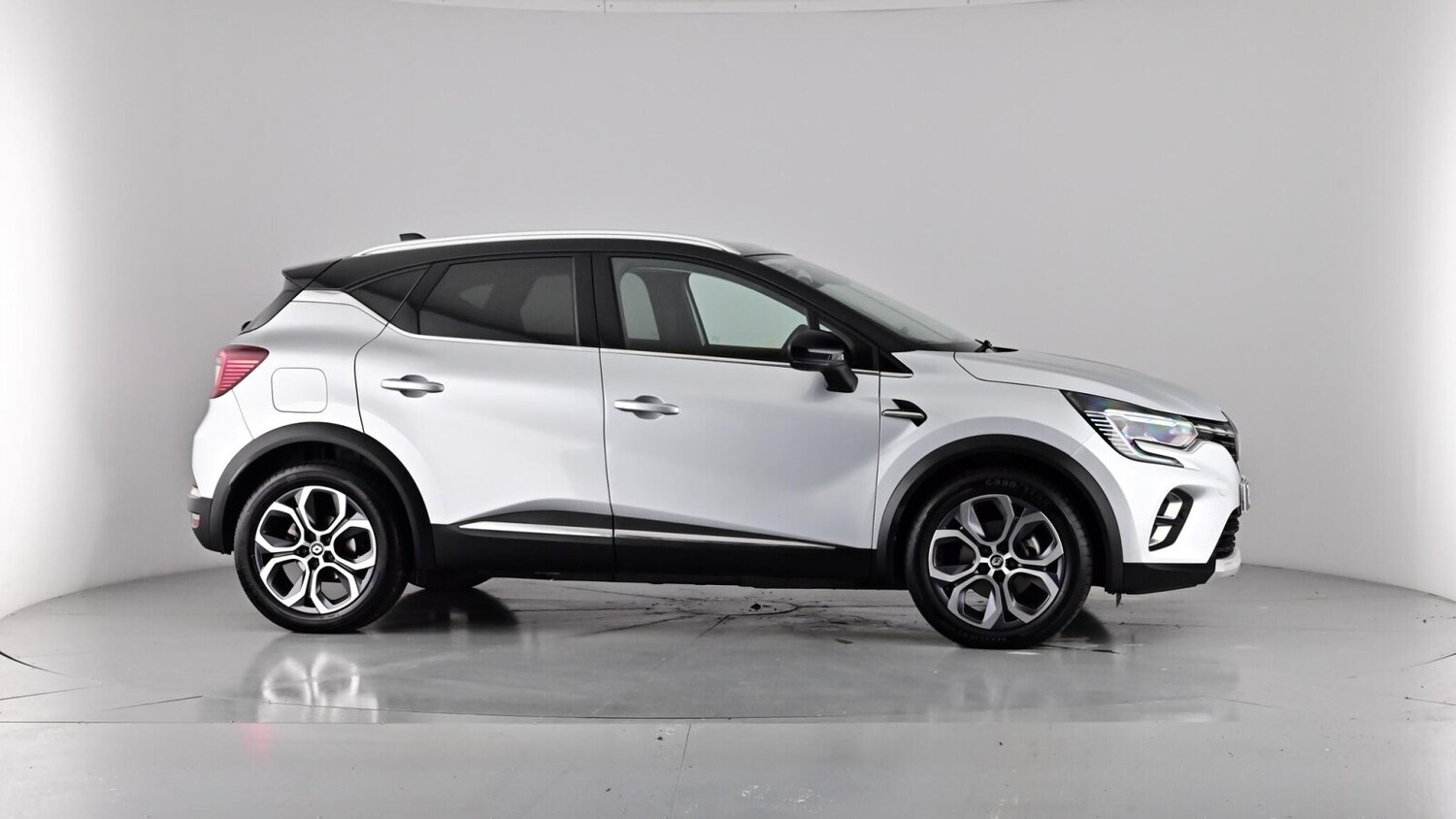 Used Renault Captur 2023 for sale - 76140056: Photo 78