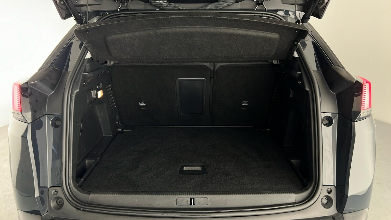 Used Peugeot 3008 2018 for sale - 76533979: Photo 18