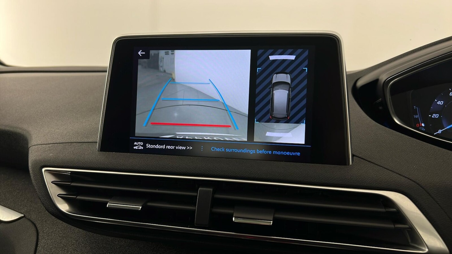 Used Peugeot 3008 2018 for sale - 76533979: Photo 26