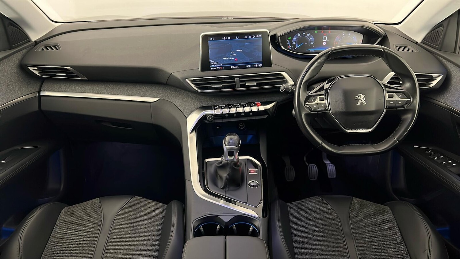 Used Peugeot 3008 2018 for sale - 76533979: Photo 3