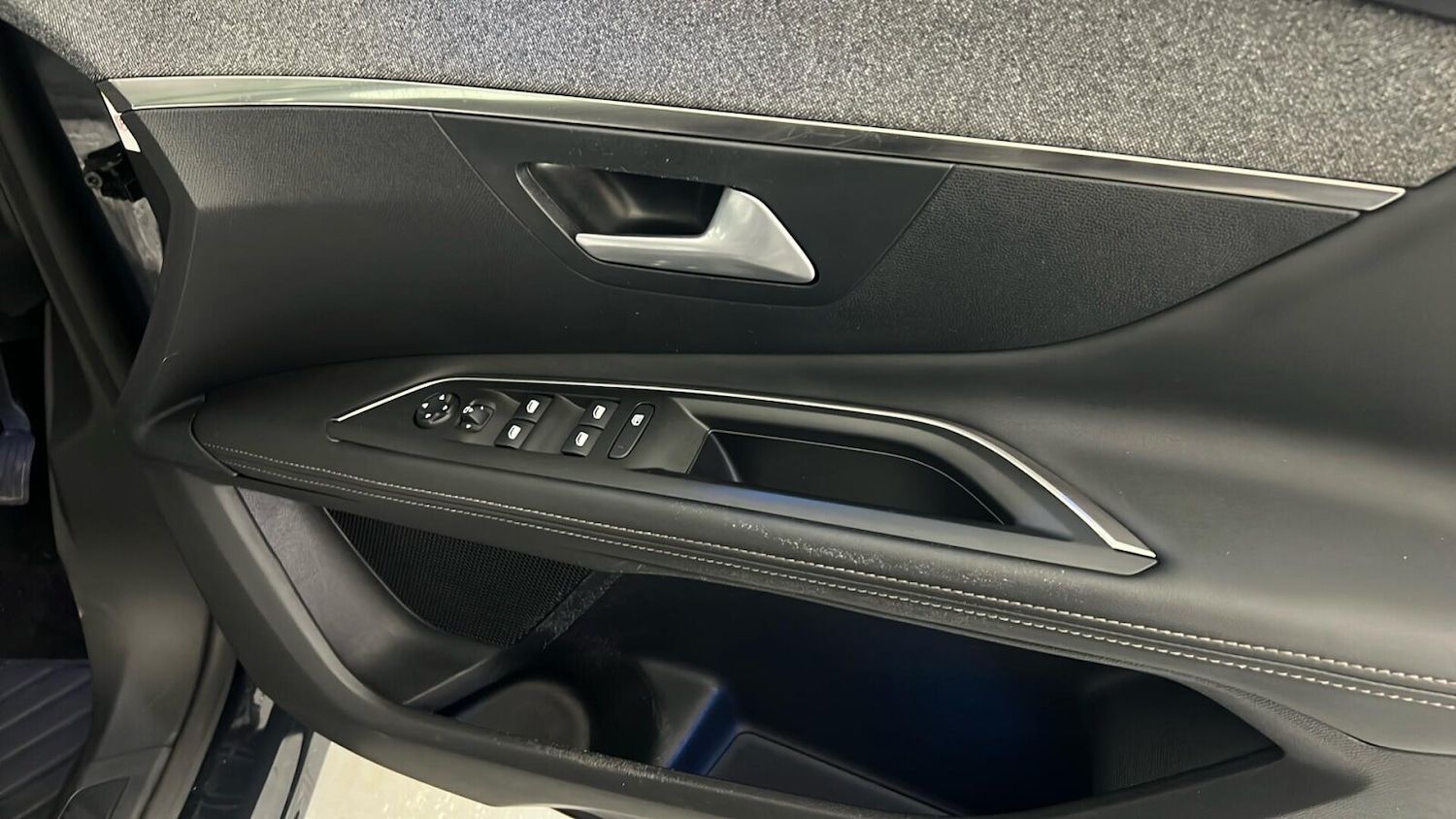 Used Peugeot 3008 2018 for sale - 76533979: Photo 34