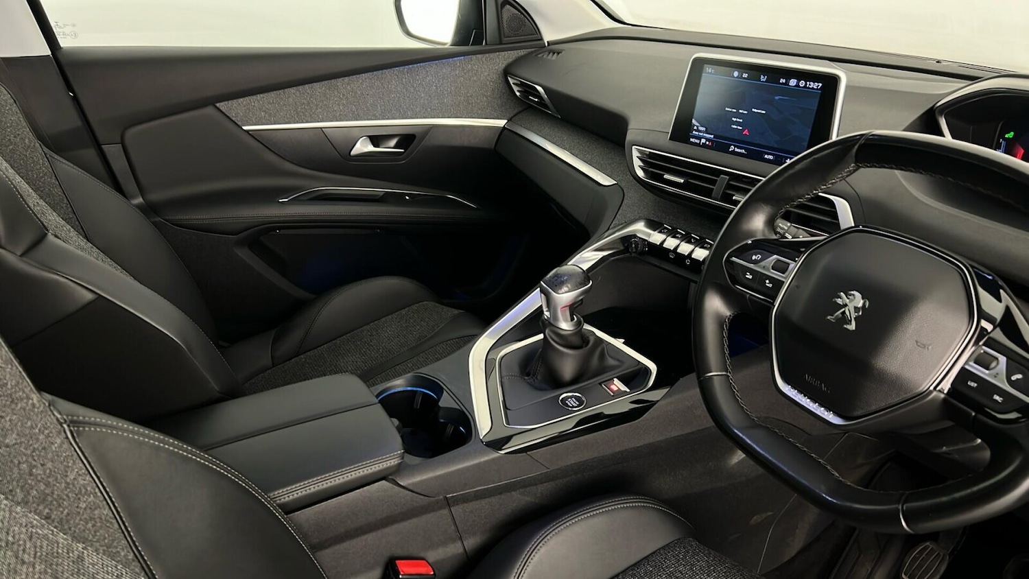 Used Peugeot 3008 2018 for sale - 76533979: Photo 37