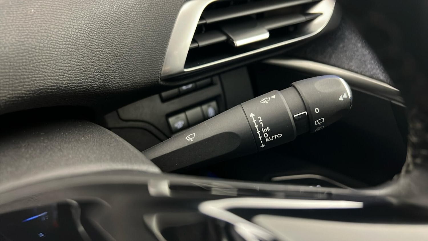 Used Peugeot 3008 2018 for sale - 76533979: Photo 40