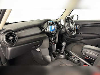 Used MINI Hatch 2019 for sale - 79147146: Photo