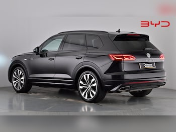 Used Volkswagen Touareg 2023 for sale - 78542533: Photo