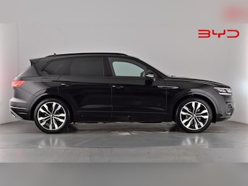 Used Volkswagen Touareg 2023 for sale - 78542533: Photo