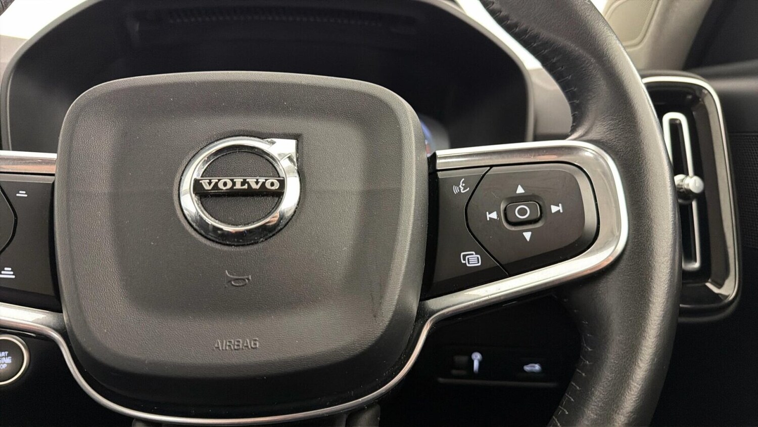 Used Volvo XC40 2018 for sale - 78009084: Photo 11