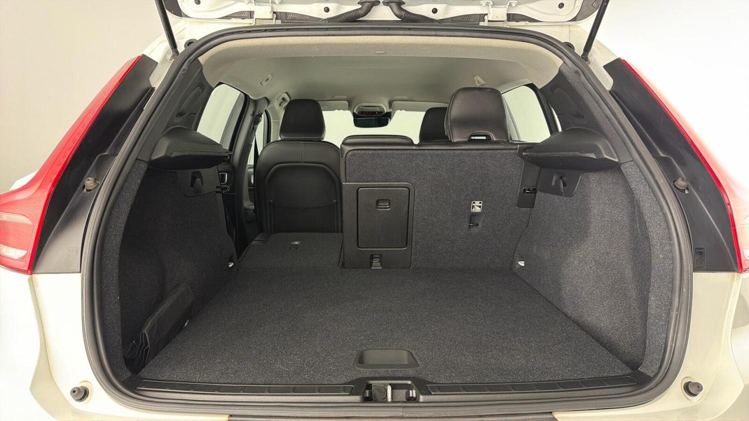 Used Volvo XC40 2018 for sale - 78009084: Photo 29