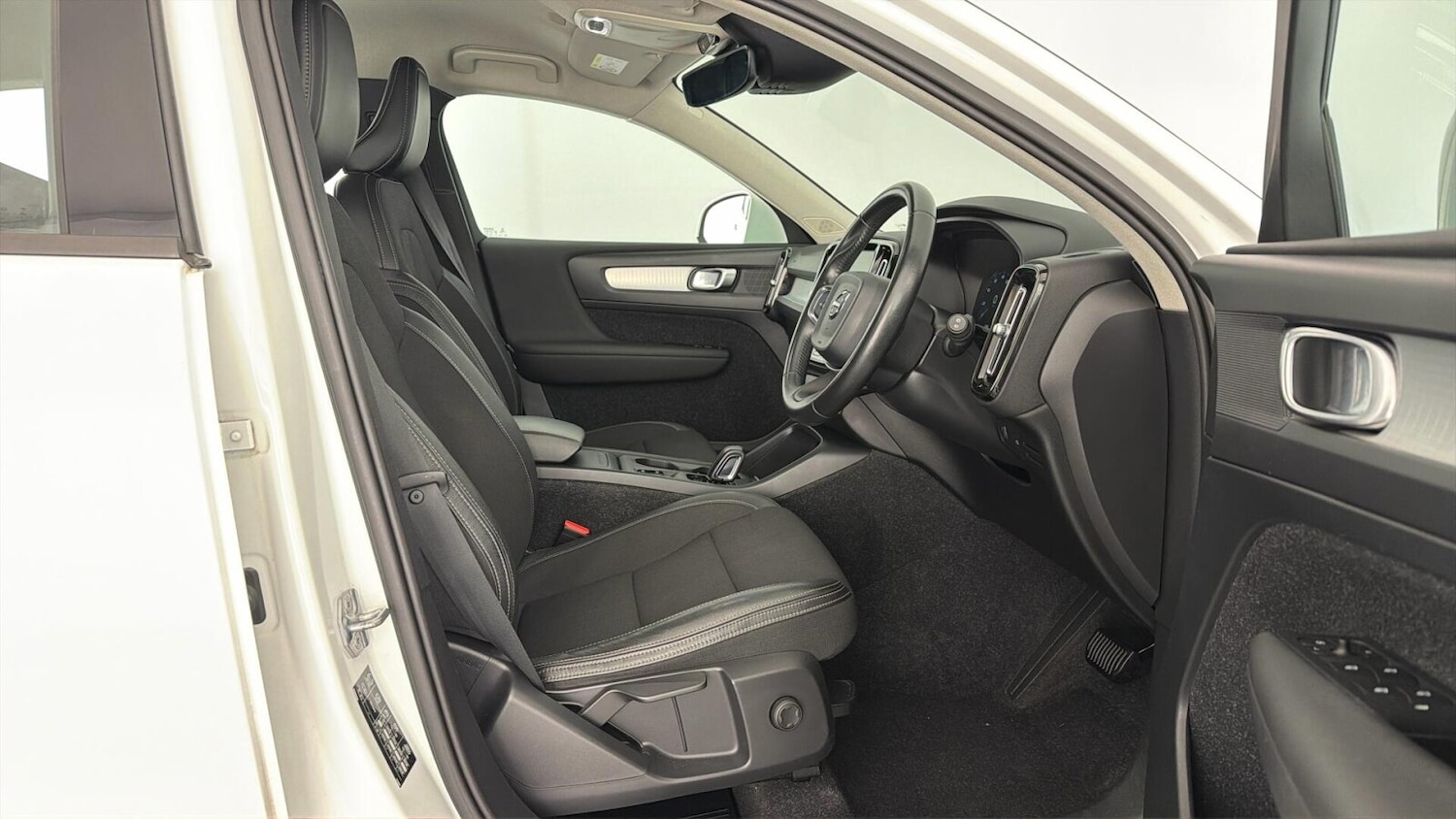 Used Volvo XC40 2018 for sale - 78009084: Photo 8