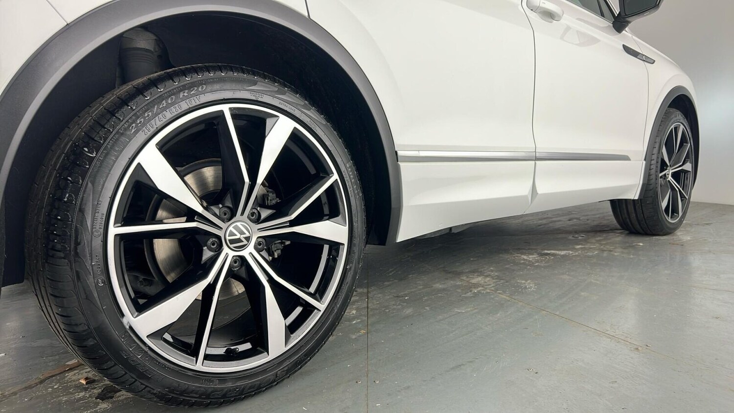 Used Volkswagen Tiguan 2021 for sale - 77442576: Photo 30