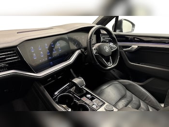 Used Volkswagen Touareg 2020 for sale - 76514780: Photo