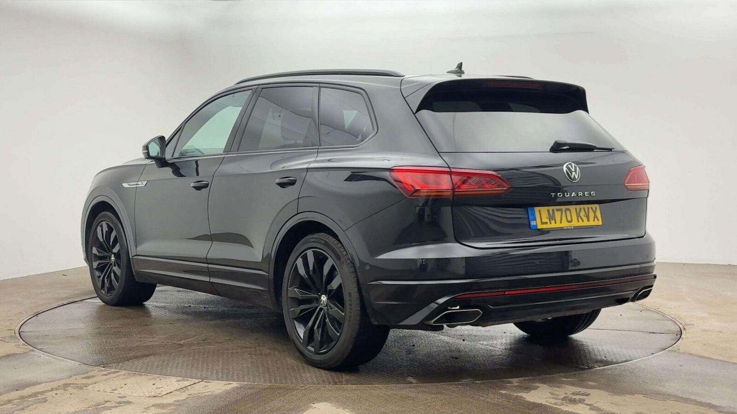 Used Volkswagen Touareg 2020 for sale - 76514780: Photo 3