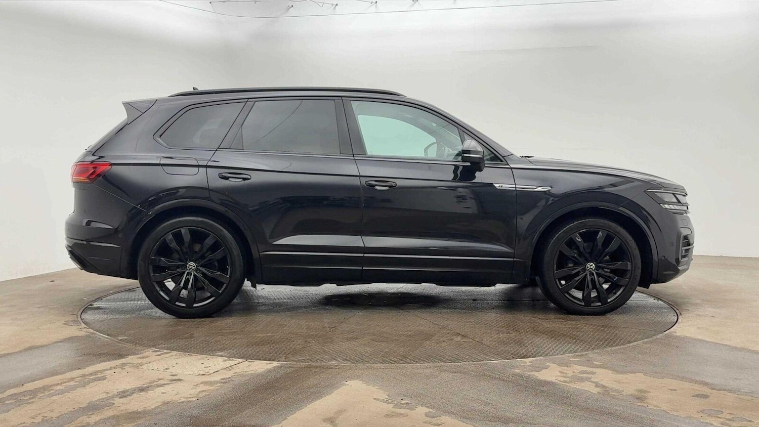 Used Volkswagen Touareg 2020 for sale - 76514780: Photo 4