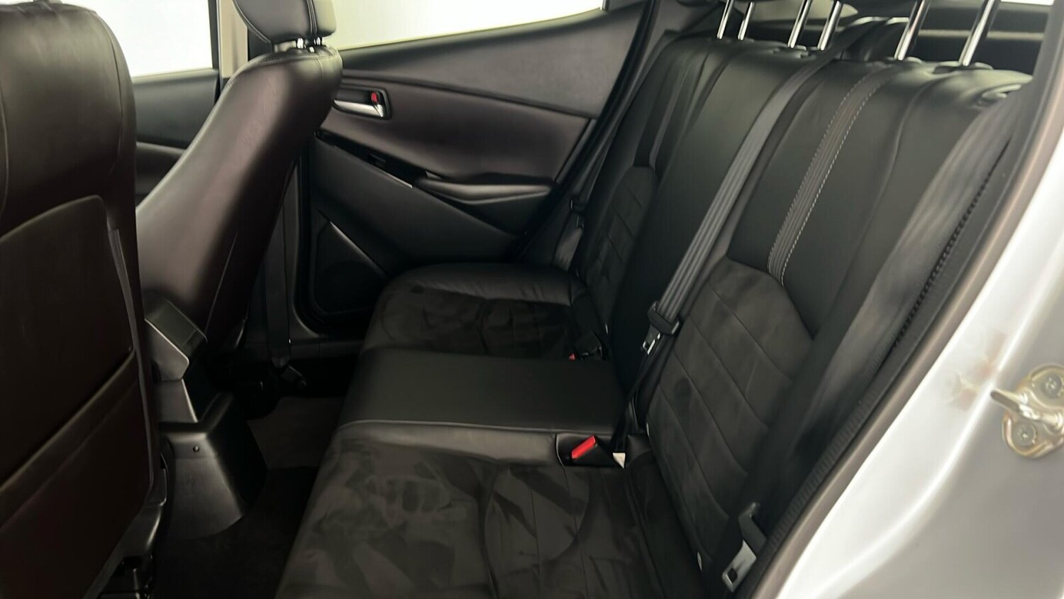 Used Mazda Mazda2 2018 for sale - 76033928: Photo 11