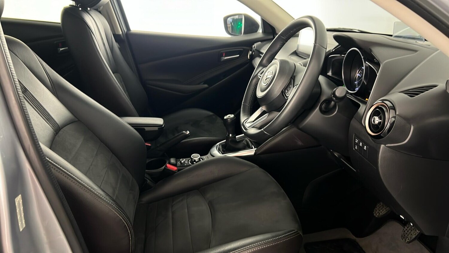 Used Mazda Mazda2 2018 for sale - 76033928: Photo 21