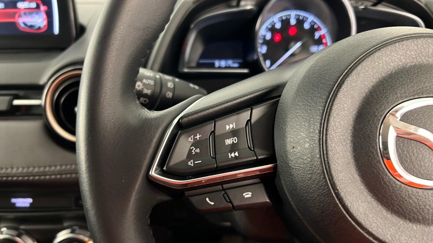 Used Mazda Mazda2 2018 for sale - 76033928: Photo 22