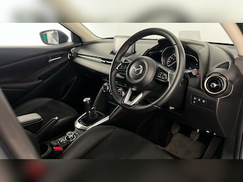 Used Mazda Mazda2 2018 for sale - 76033928: Photo 4