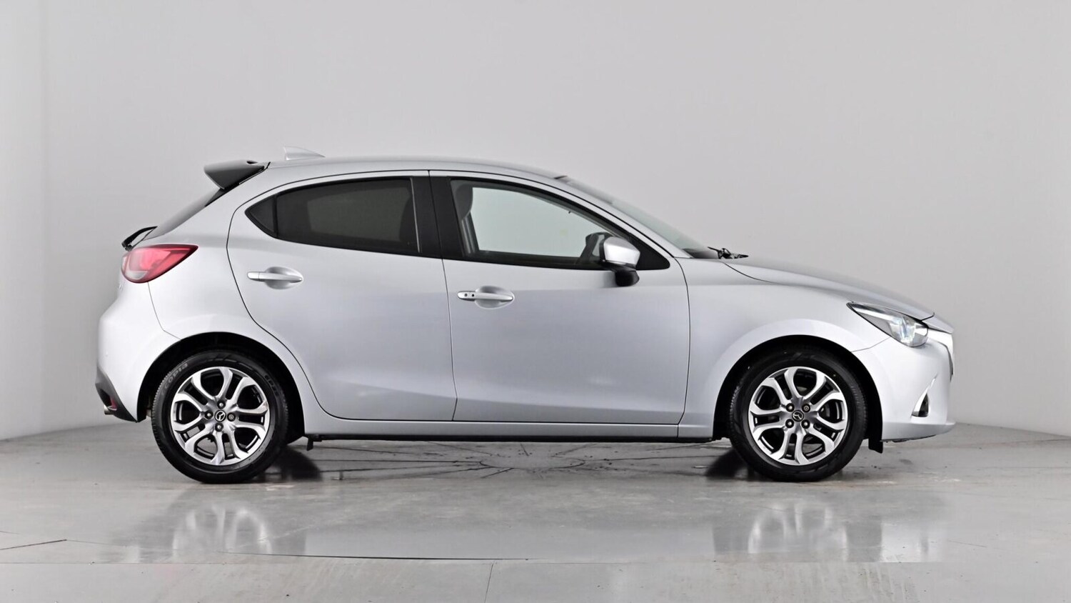 Used Mazda Mazda2 2018 for sale - 76033928: Photo 76
