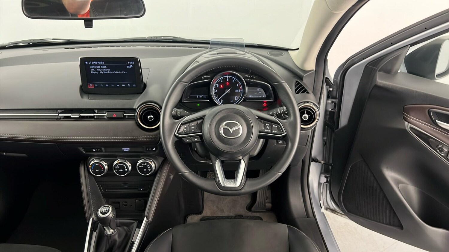 Used Mazda Mazda2 2018 for sale - 76033928: Photo 9