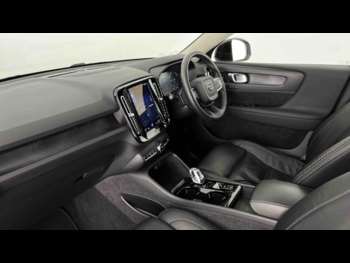 Used Volvo XC40 2023 for sale - 74914762: Photo