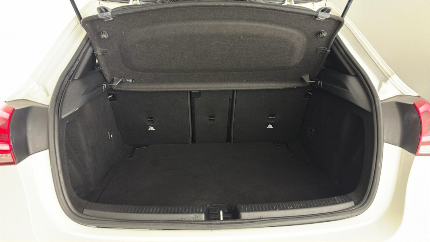 Used Mercedes-Benz A-Class 2019 for sale - 77988341: Photo 13