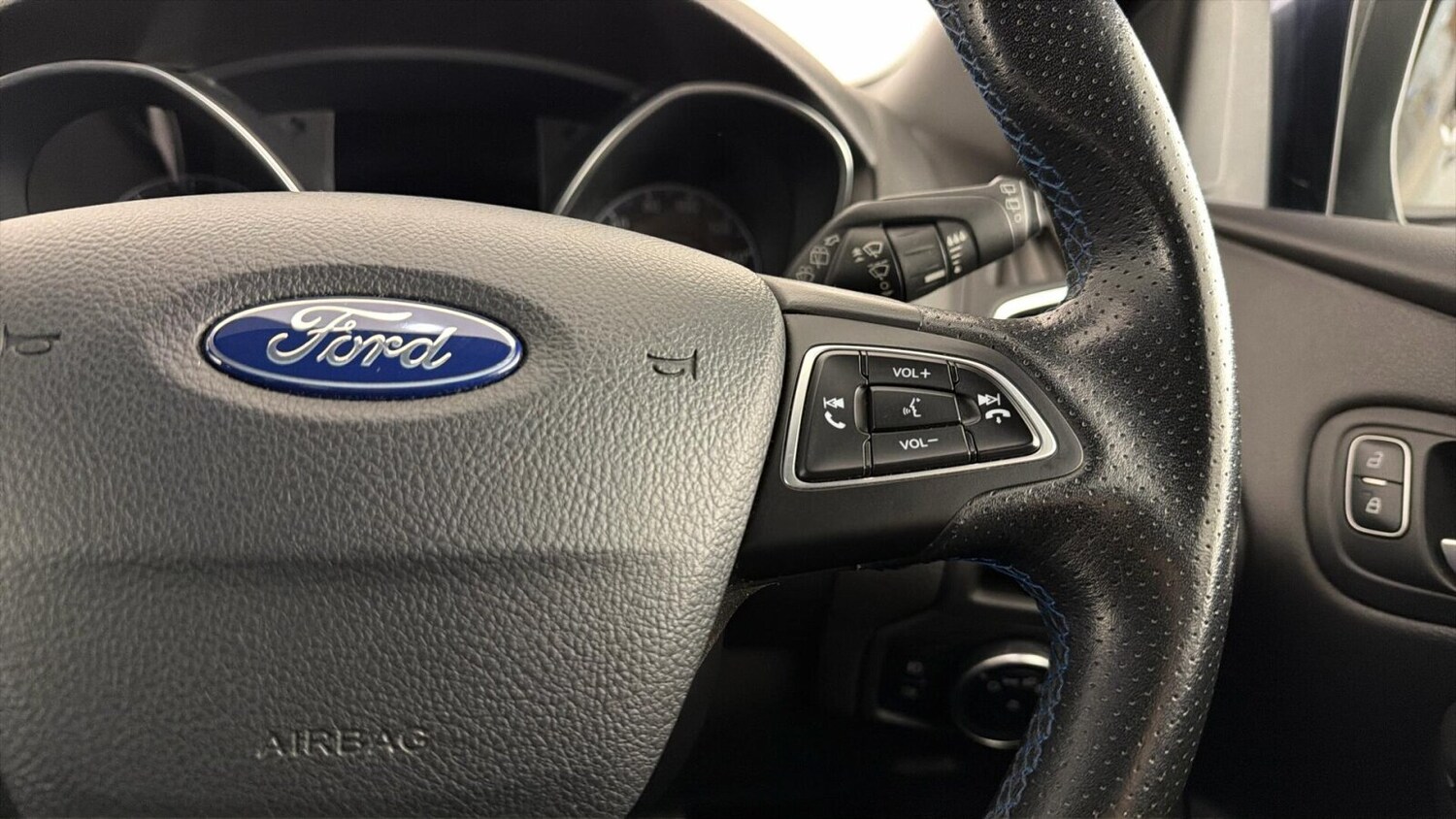 Used Ford Focus 2017 for sale - 77885420: Photo 12
