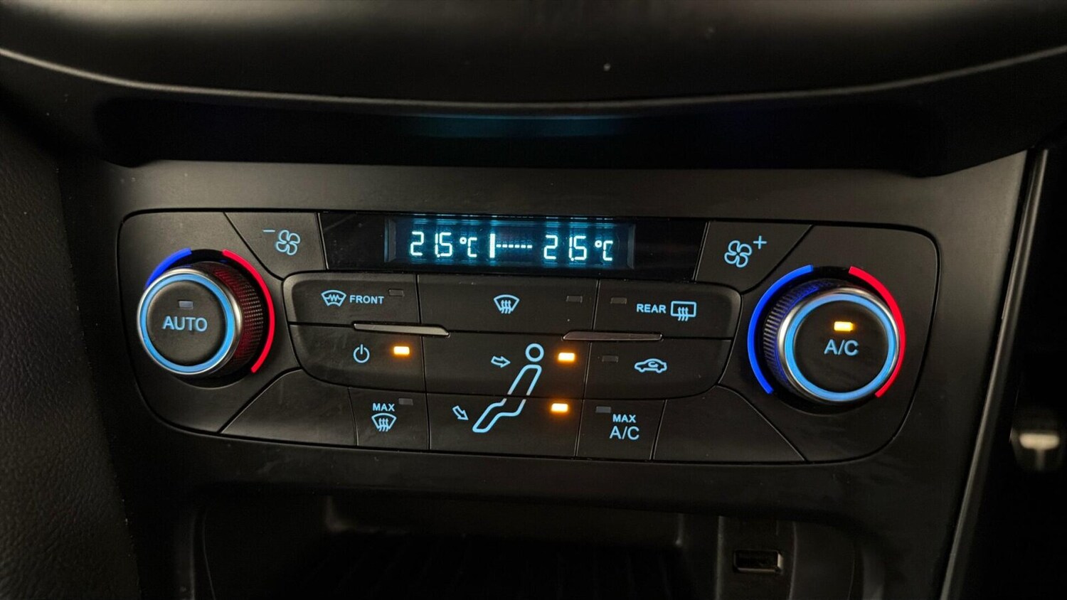 Used Ford Focus 2017 for sale - 77885420: Photo 19