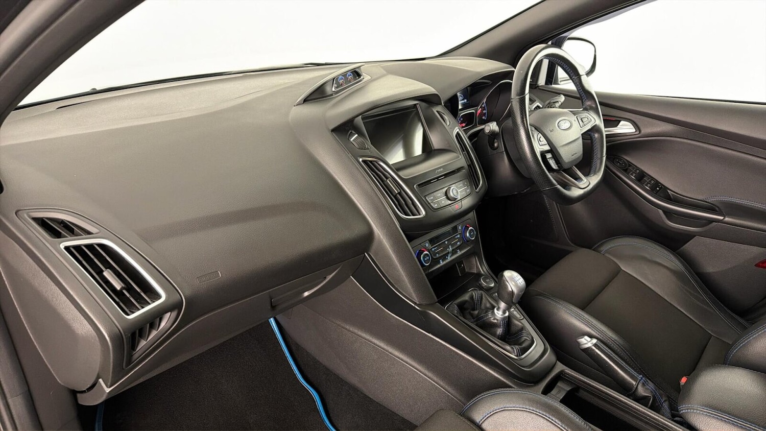 Used Ford Focus 2017 for sale - 77885420: Photo 2