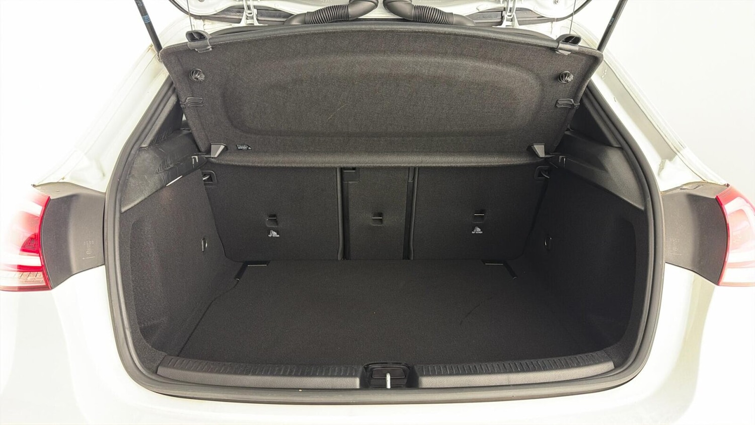 Used Mercedes-Benz A-Class 2022 for sale - 77911211: Photo 15