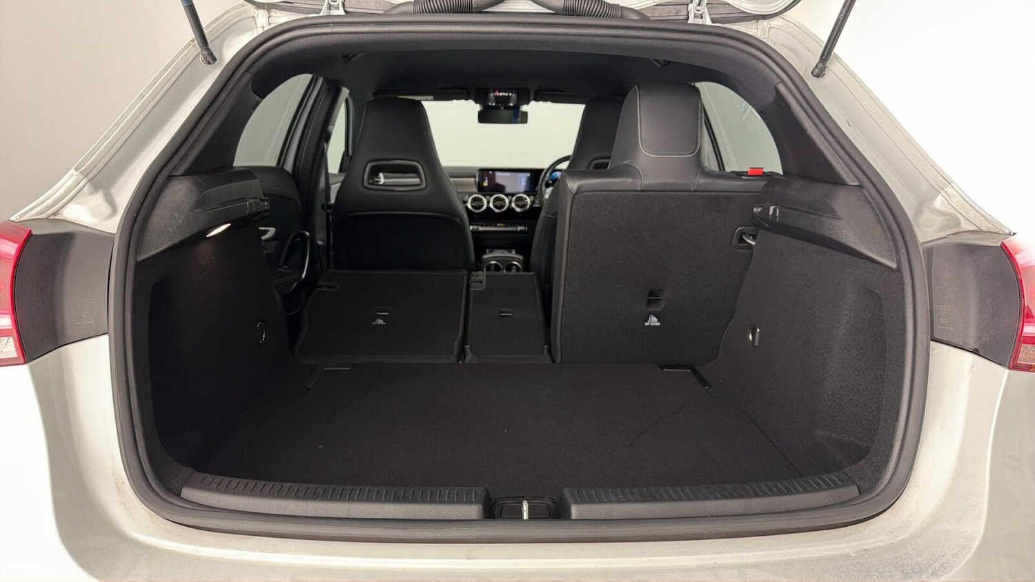 Used Mercedes-Benz A-Class 2022 for sale - 77911211: Photo 64