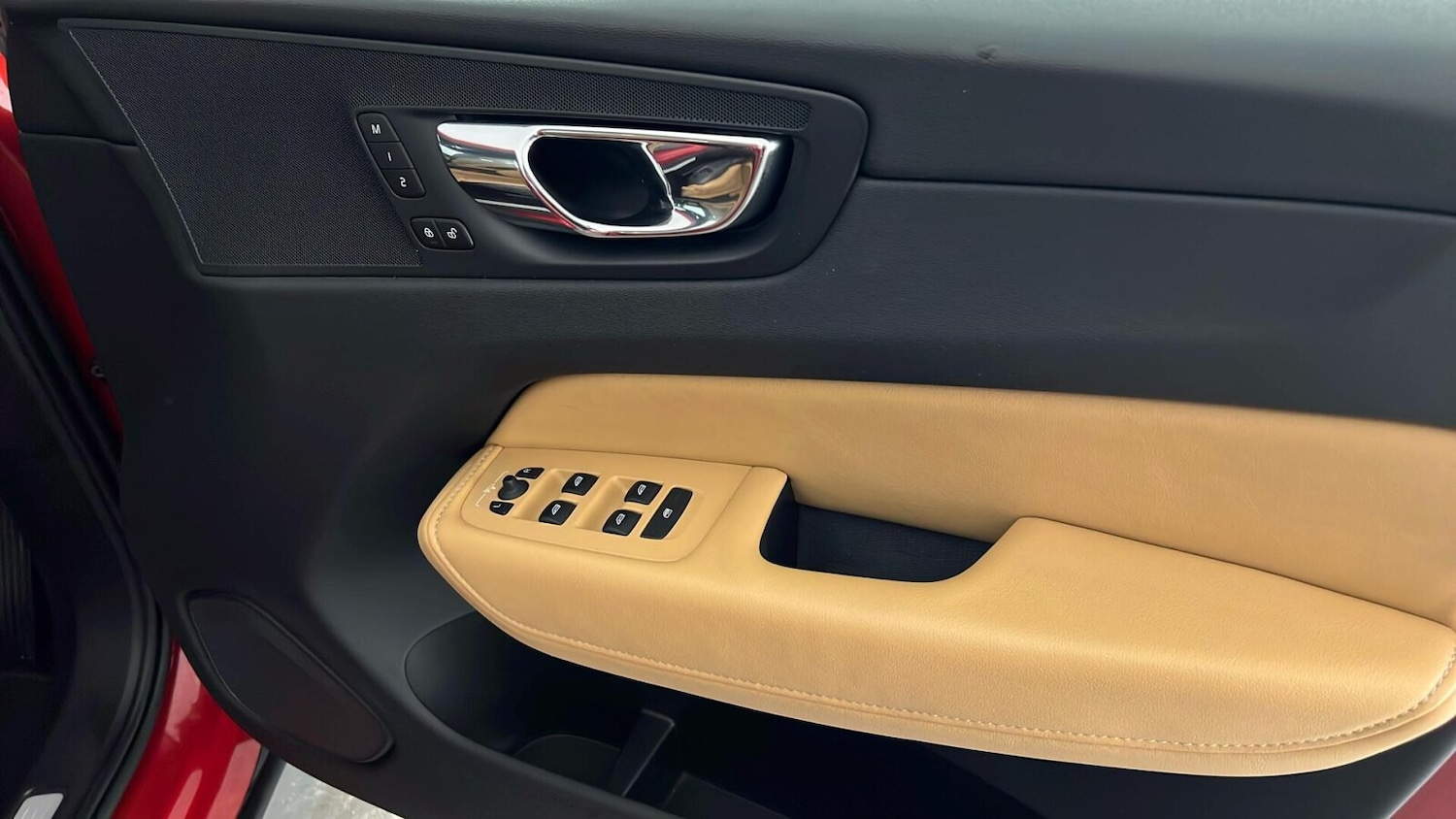 Used Volvo XC60 2018 for sale - 76361757: Photo 32