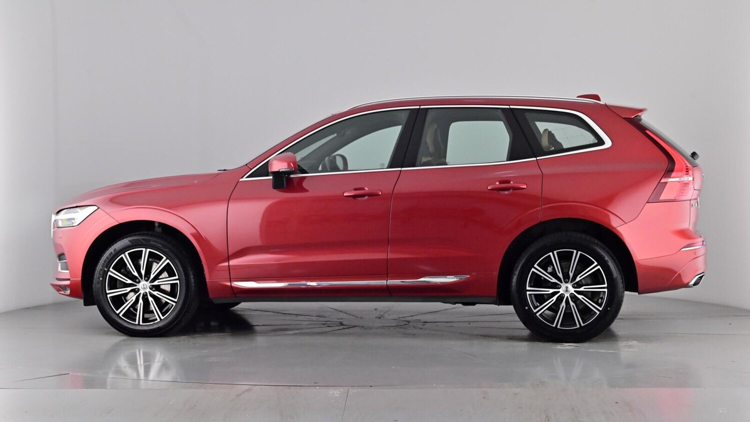 Used Volvo XC60 2018 for sale - 76361757: Photo 65