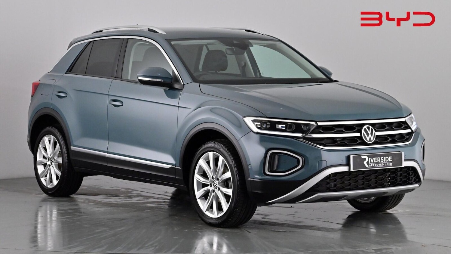 Used Volkswagen T-Roc 2023 for sale - 77346897: Photo 1
