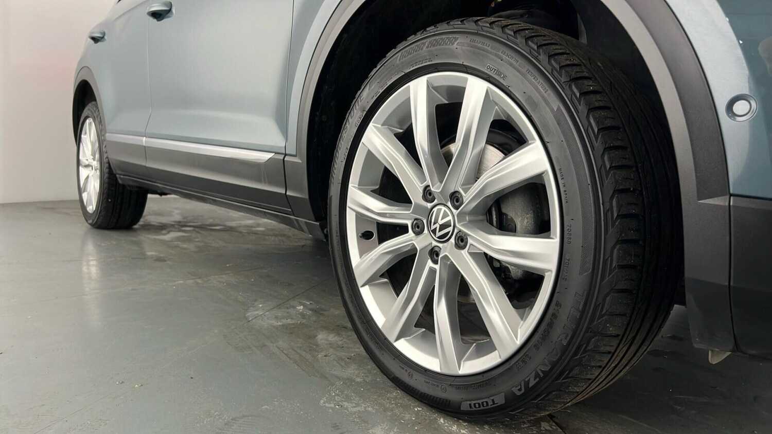 Used Volkswagen T-Roc 2023 for sale - 77346897: Photo 27