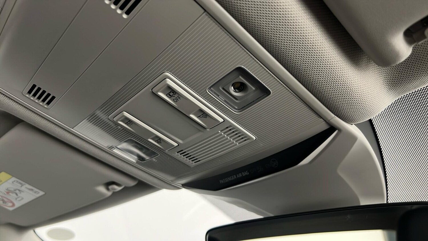 Used Volkswagen T-Roc 2023 for sale - 77346897: Photo 39