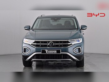 Used Volkswagen T-Roc 2023 for sale - 77346897: Photo