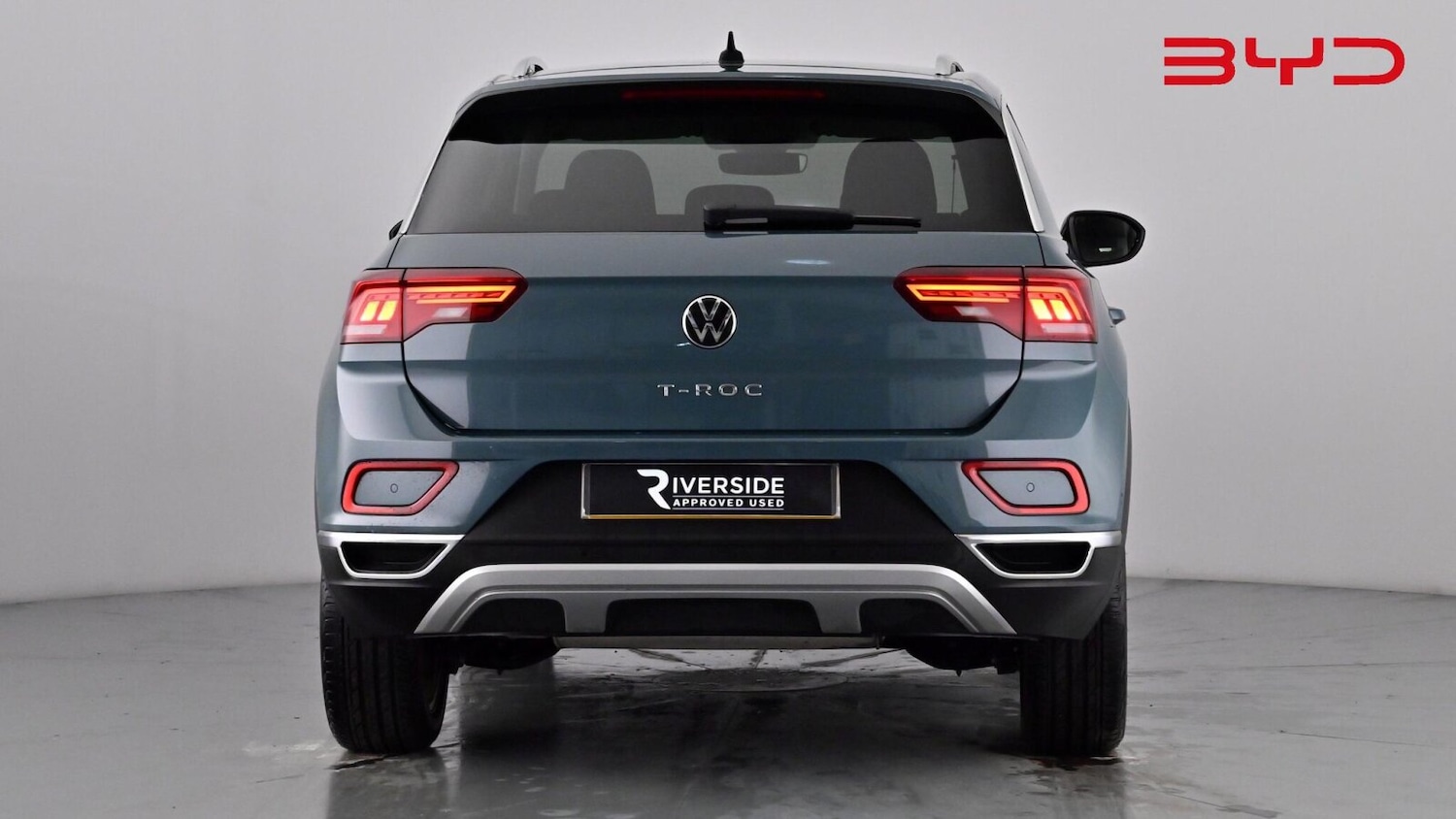 Used Volkswagen T-Roc 2023 for sale - 77346897: Photo 5