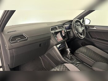 Used Volkswagen Tiguan 2023 for sale - 78467822: Photo