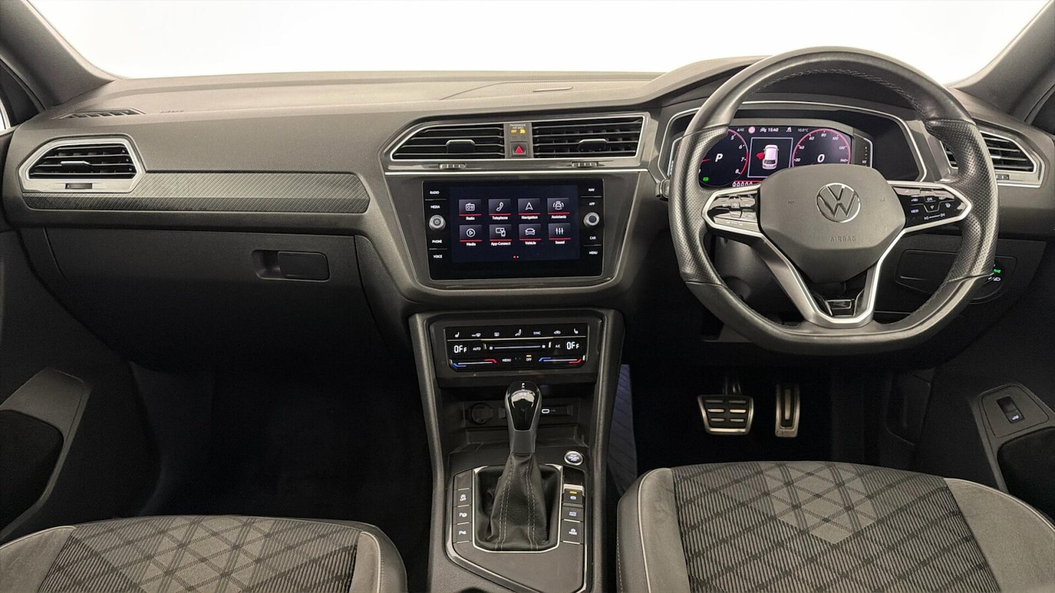 Used Volkswagen Tiguan Allspace 2024 for sale - 77885449: Photo 10