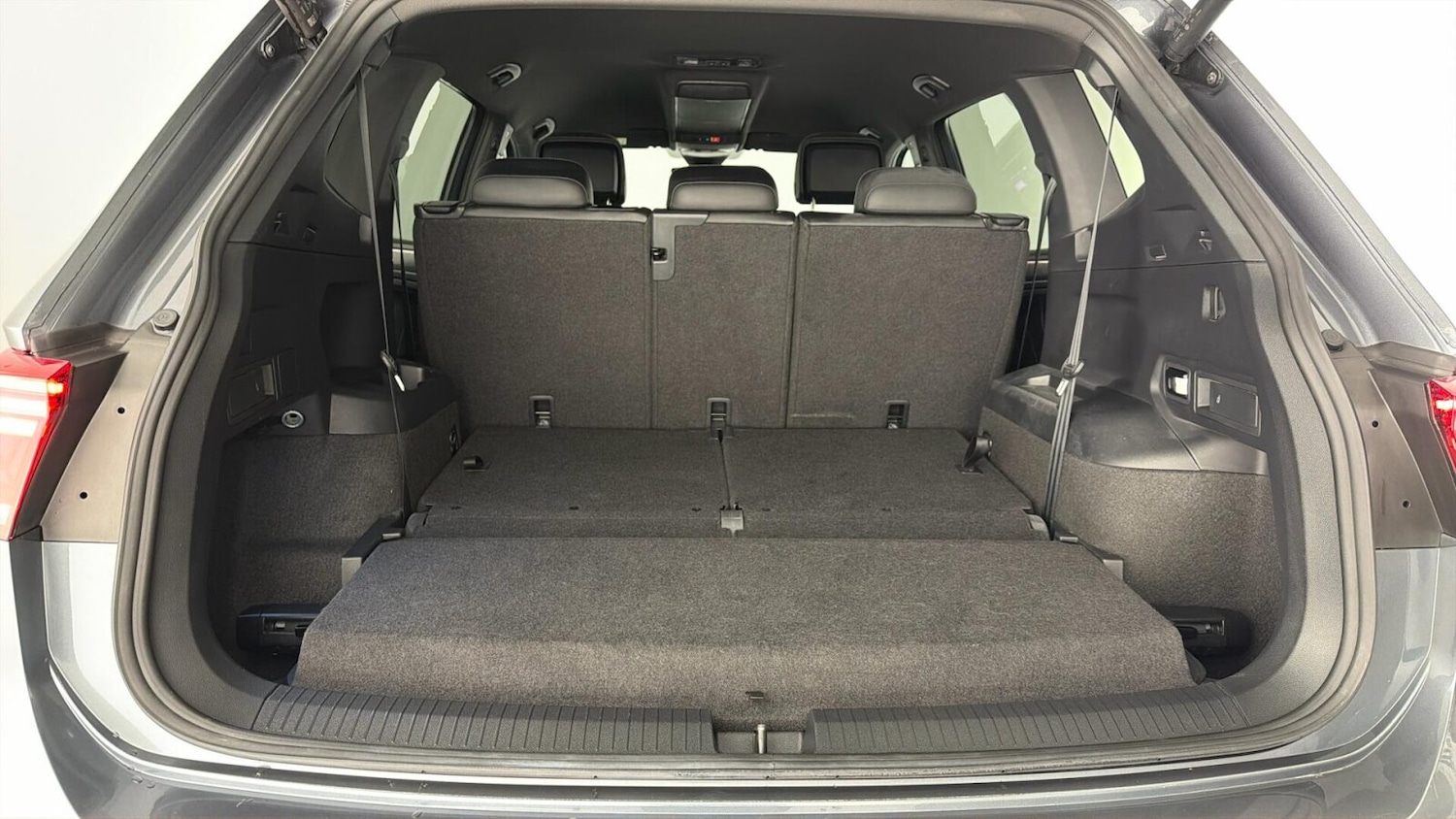 Used Volkswagen Tiguan Allspace 2024 for sale - 77885449: Photo 29