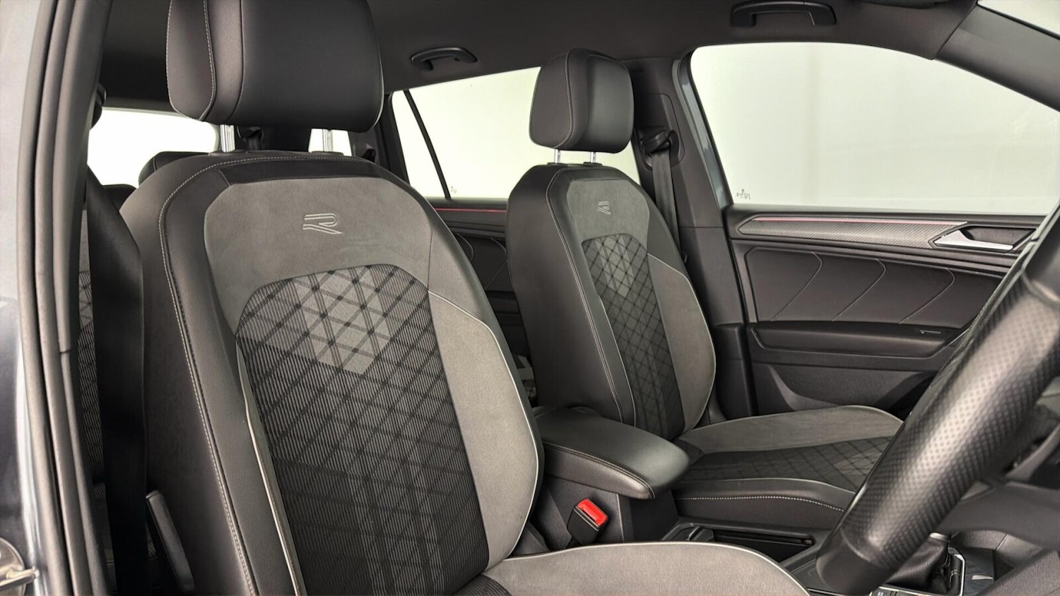 Used Volkswagen Tiguan Allspace 2024 for sale - 77885449: Photo 34