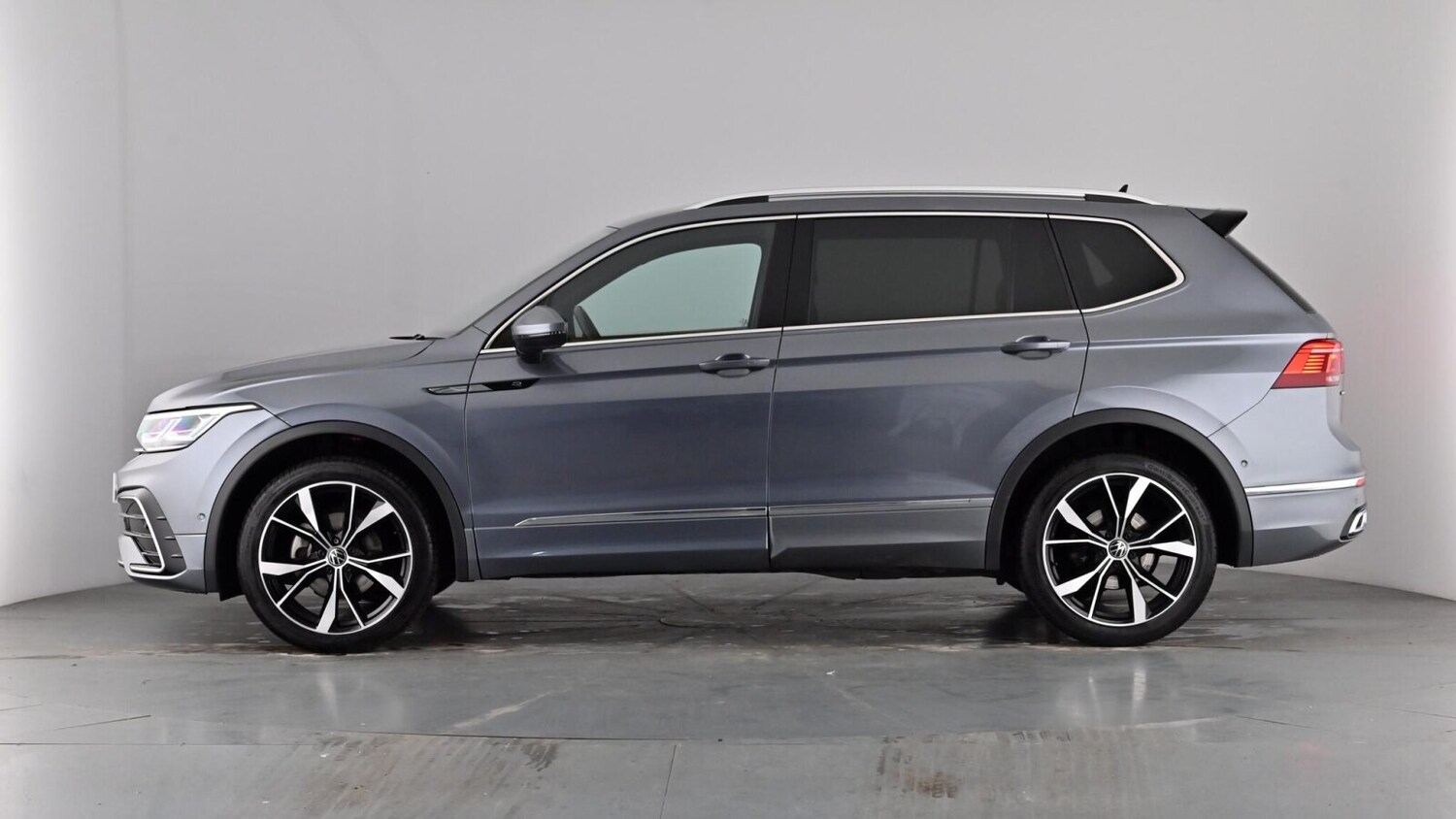 Used Volkswagen Tiguan Allspace 2024 for sale - 77885449: Photo 56