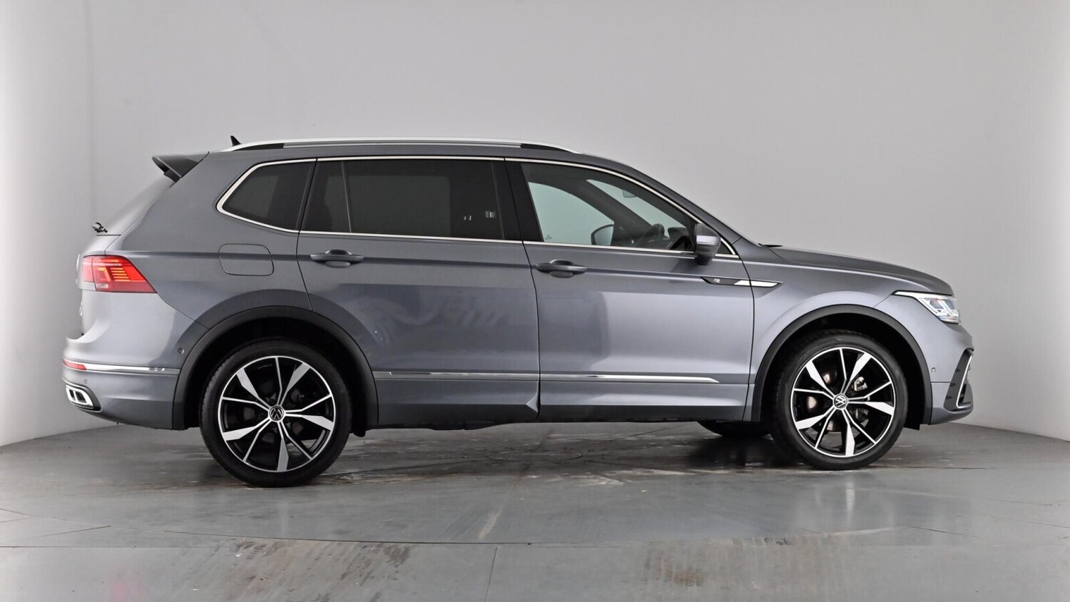 Used Volkswagen Tiguan Allspace 2024 for sale - 77885449: Photo 73