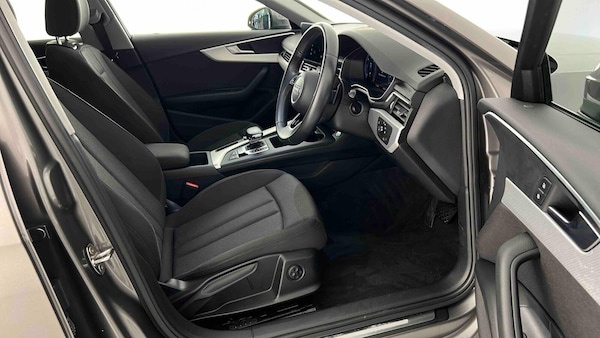 Used Audi A4 2020 for sale - 76276423: Photo 4