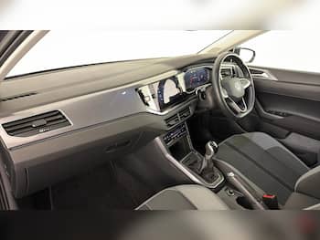 Used Volkswagen Polo 2023 for sale - 79622737: Photo