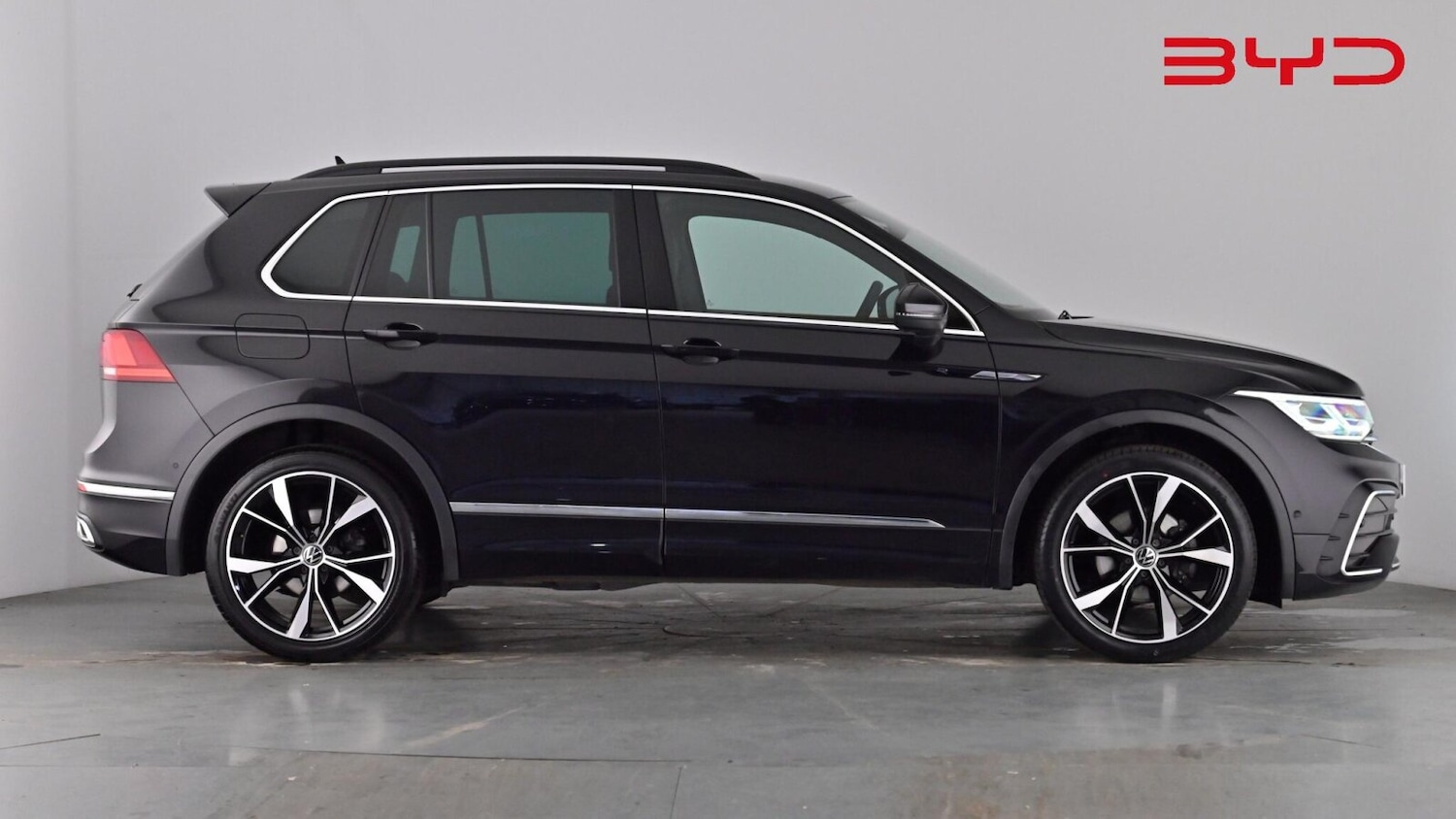 Used Volkswagen Tiguan 2022 for sale - 77771212: Photo 3
