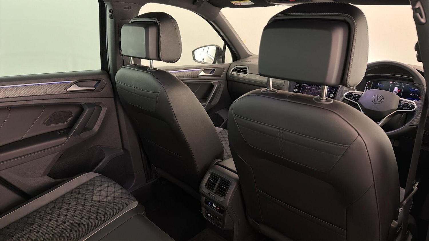 Used Volkswagen Tiguan 2022 for sale - 77771212: Photo 31