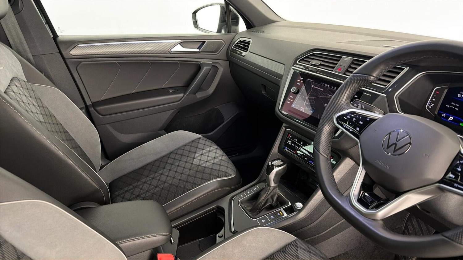 Used Volkswagen Tiguan 2022 for sale - 77771212: Photo 34